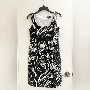 NWT Ronni Nicole Dress